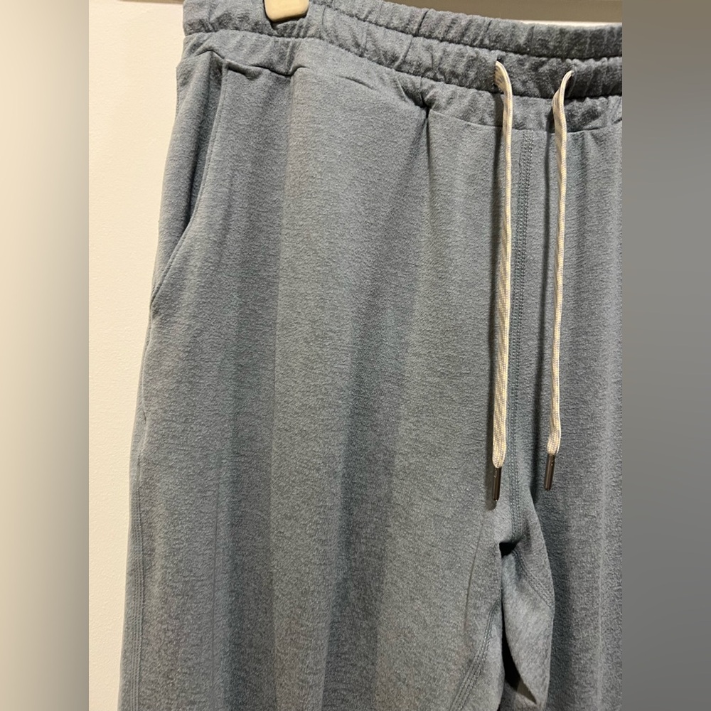 Vuori Gray-Blue Joggers with Cream Drawstring